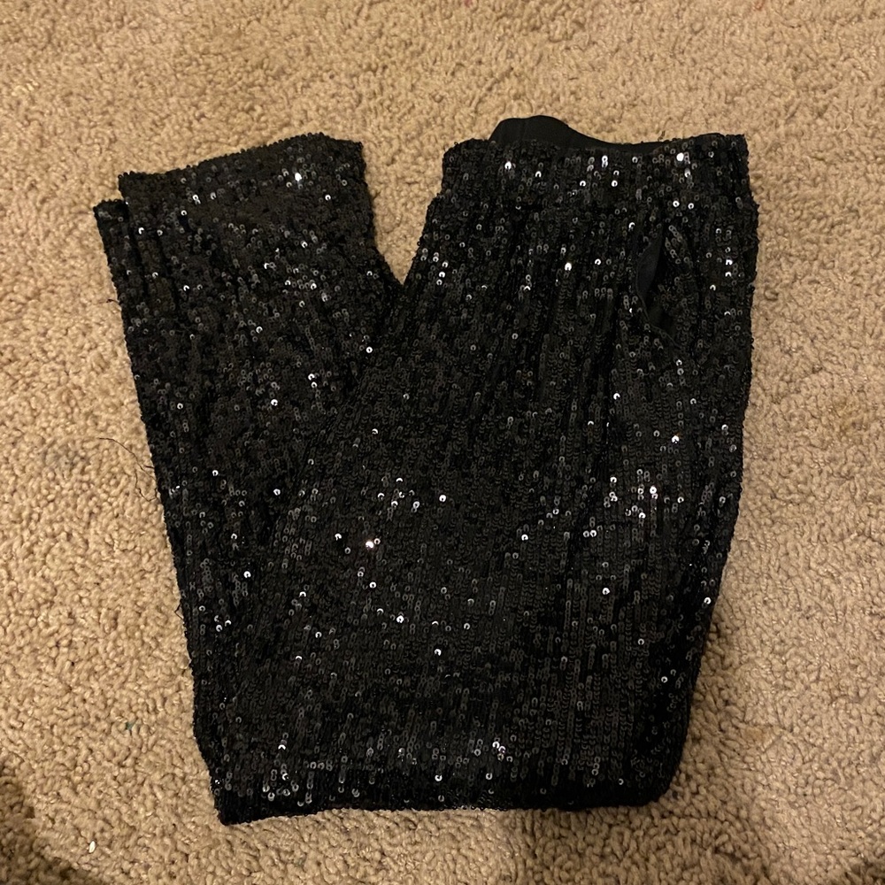 Cable & Gauge Elegant Black Garment